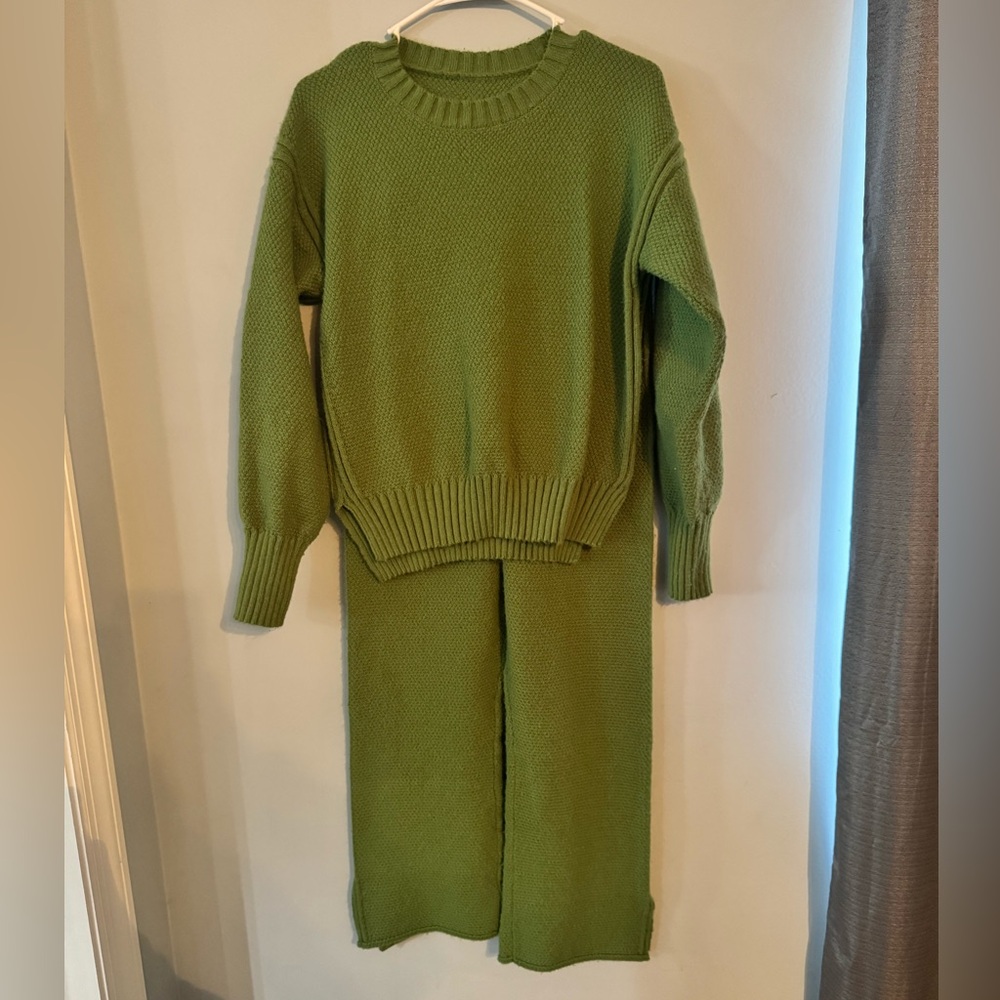 Olive Green Women's Sweater Set